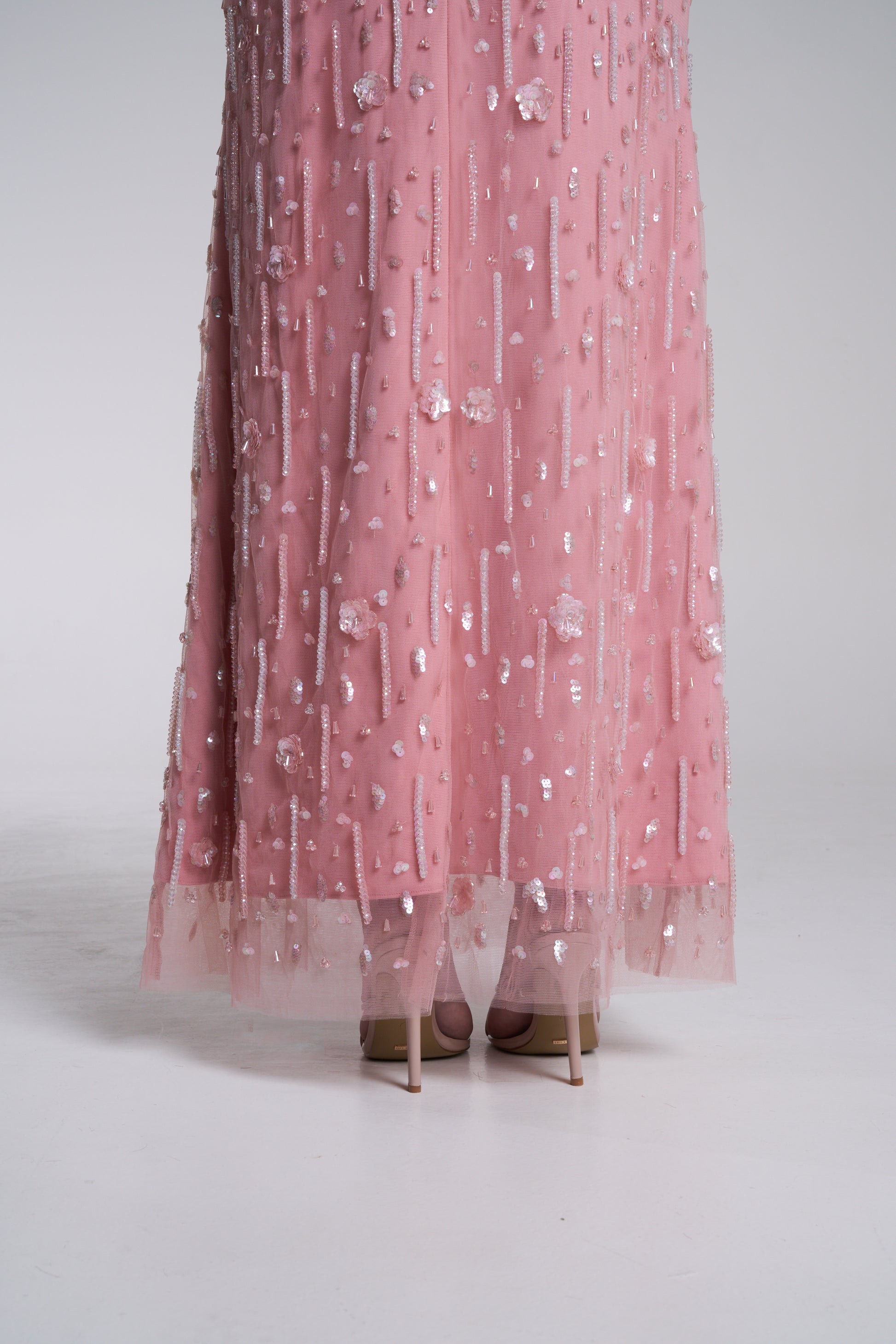 alya maxi dress Alya Francesca's Embroidered Maxi Dress. Size S
